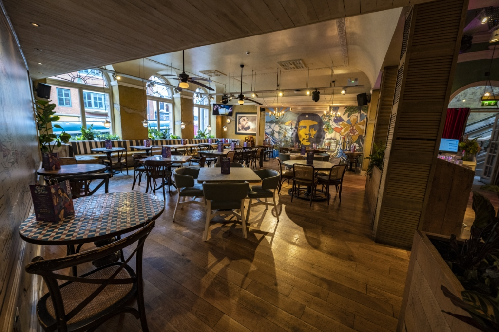 Revolucion de Cuba – Nottingham