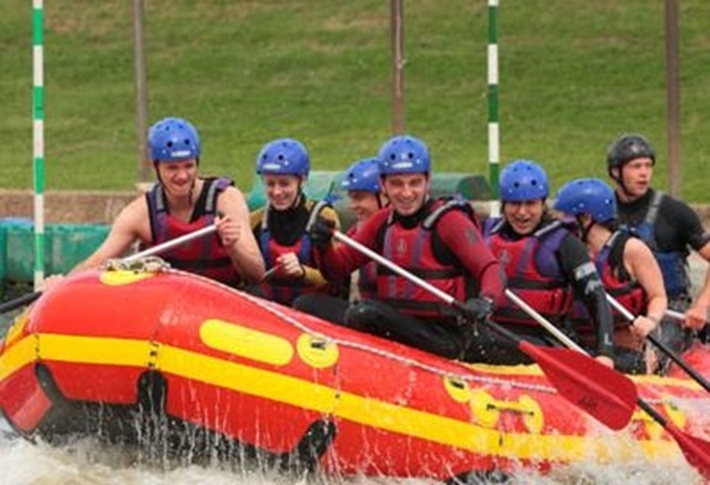 HOLME PIERREPONT COUNTRY PARK, HOME OF THE NATIONAL WATER SPORTS CENTRE